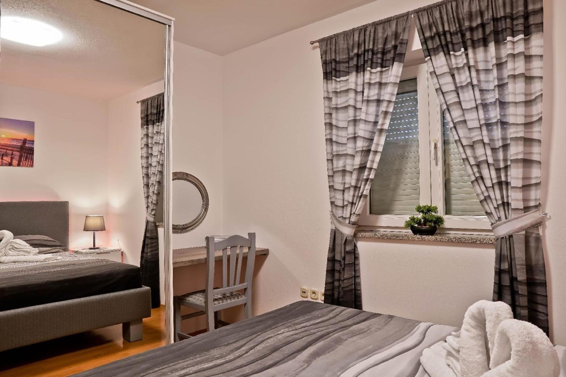 Fuer 8 Personen Ca 110 M In Sikici, Istrien Und Umgebung Apartman *